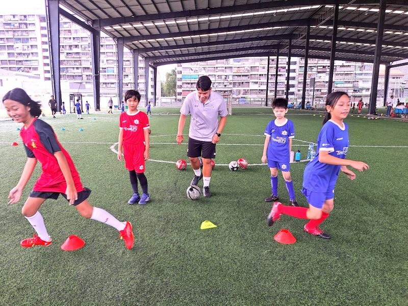 Can U Kick It Apr-24 036