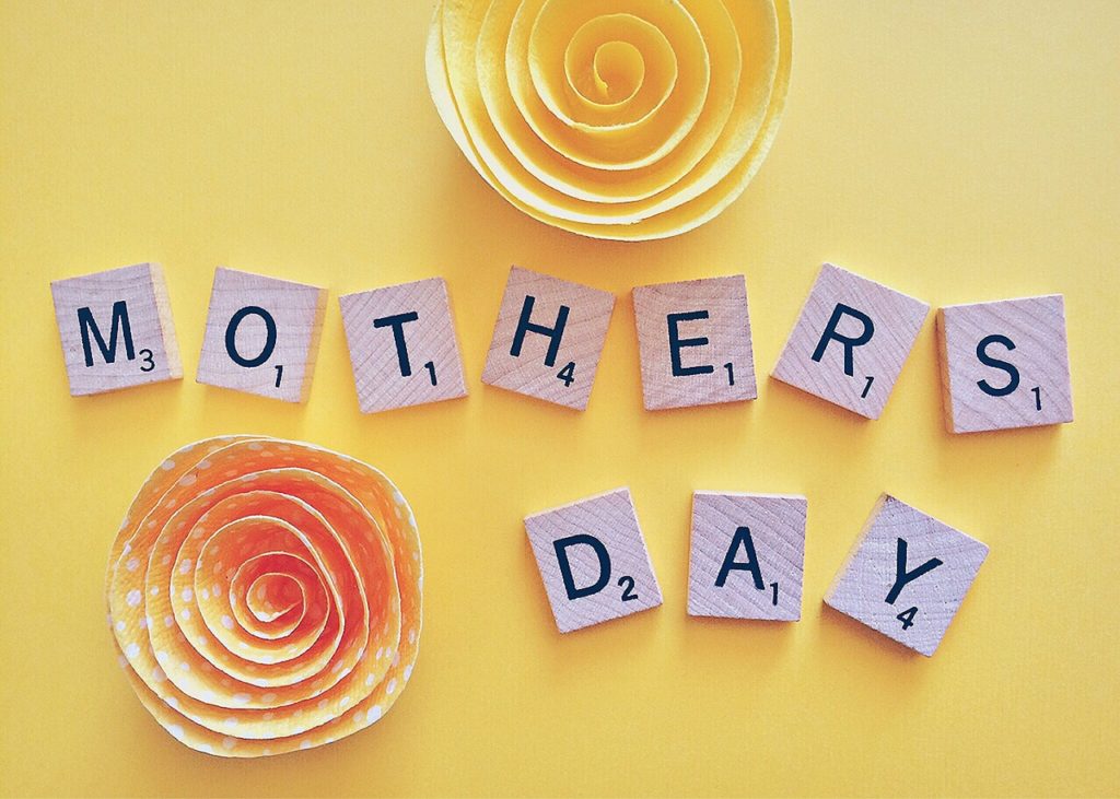 Mother's day tiles with paper flowers