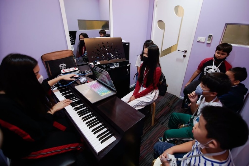 Kids vocal with paino