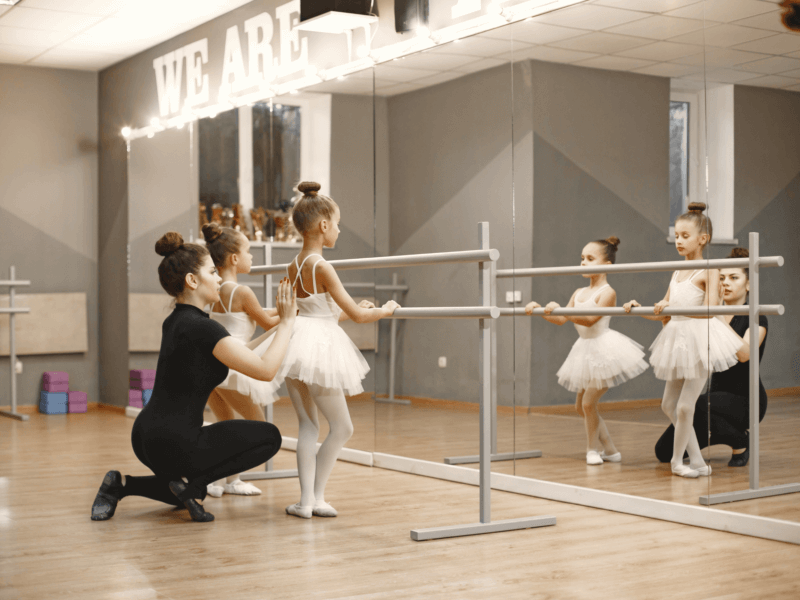 Kids pratice ballet in the studio