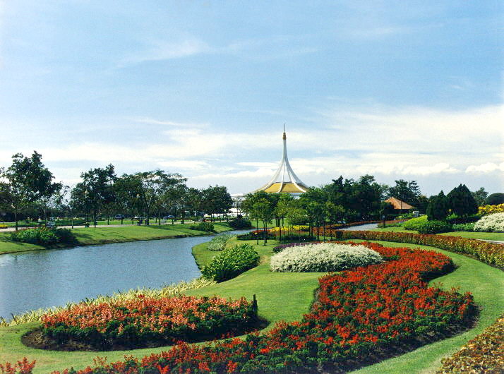 Suan Luang Rama IX Park