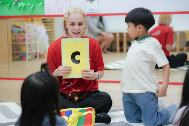 JuliaGabriel_PlayClub